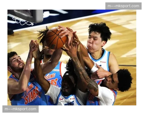 杨瀚森全明星新秀赛砍下10分，中国球员再登NBA全明星舞台